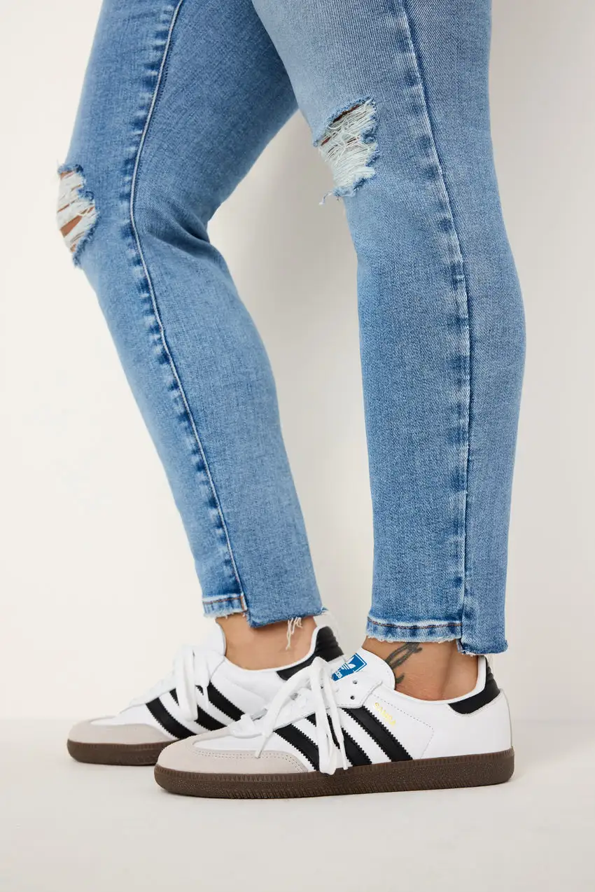 SOFT-TECH GOOD LEGS SKINNY JEANS