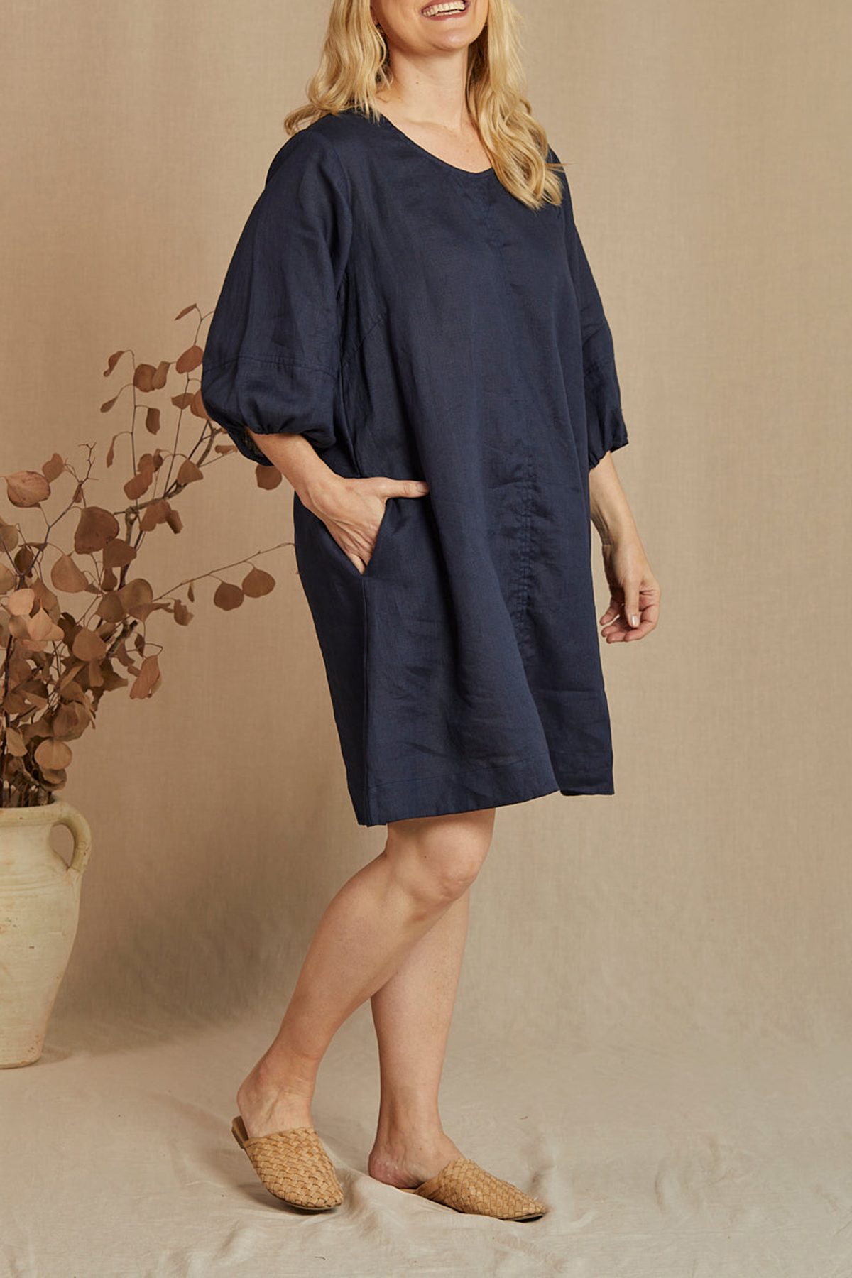 Hazel Short Linen Shift Dress in Navy