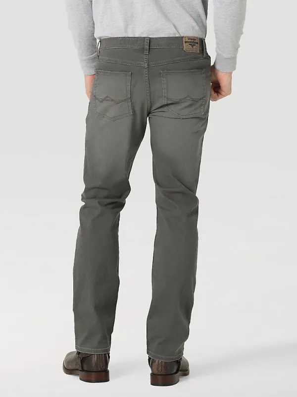 MEN'S FREE TO STRETCH™ STRAIGHT FIT JEAN IN ANTHRACITE