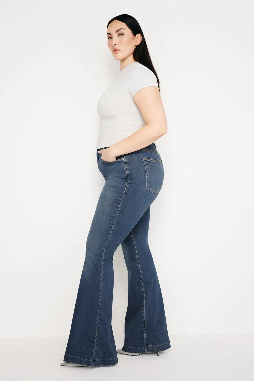 GOOD LEGS FLARE JEANS