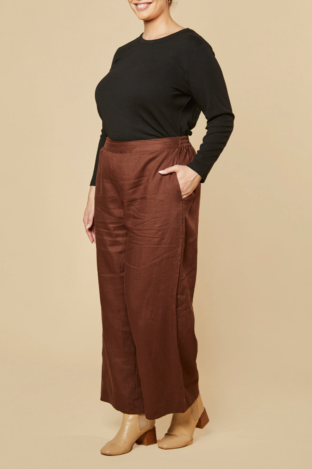 Camille Wide Leg Linen Pant in Raisin