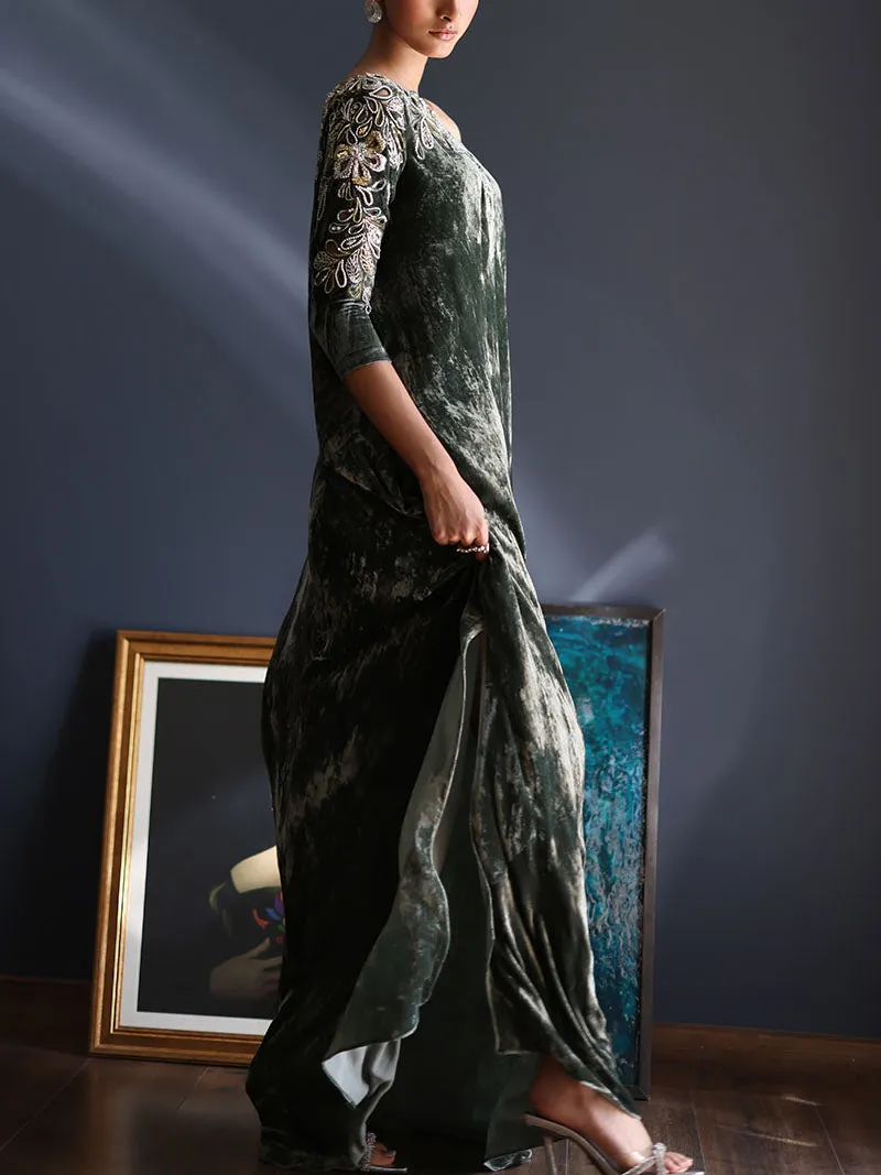 Elegant velvet kaftan