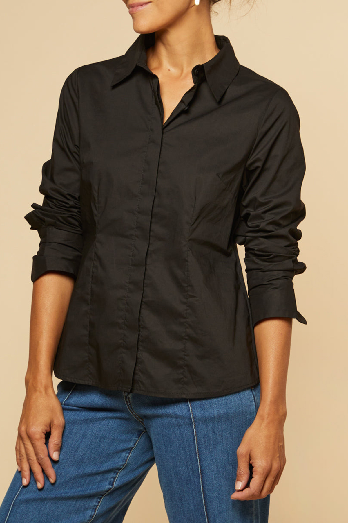 Brinley Poplin Stretch Shirt In Black