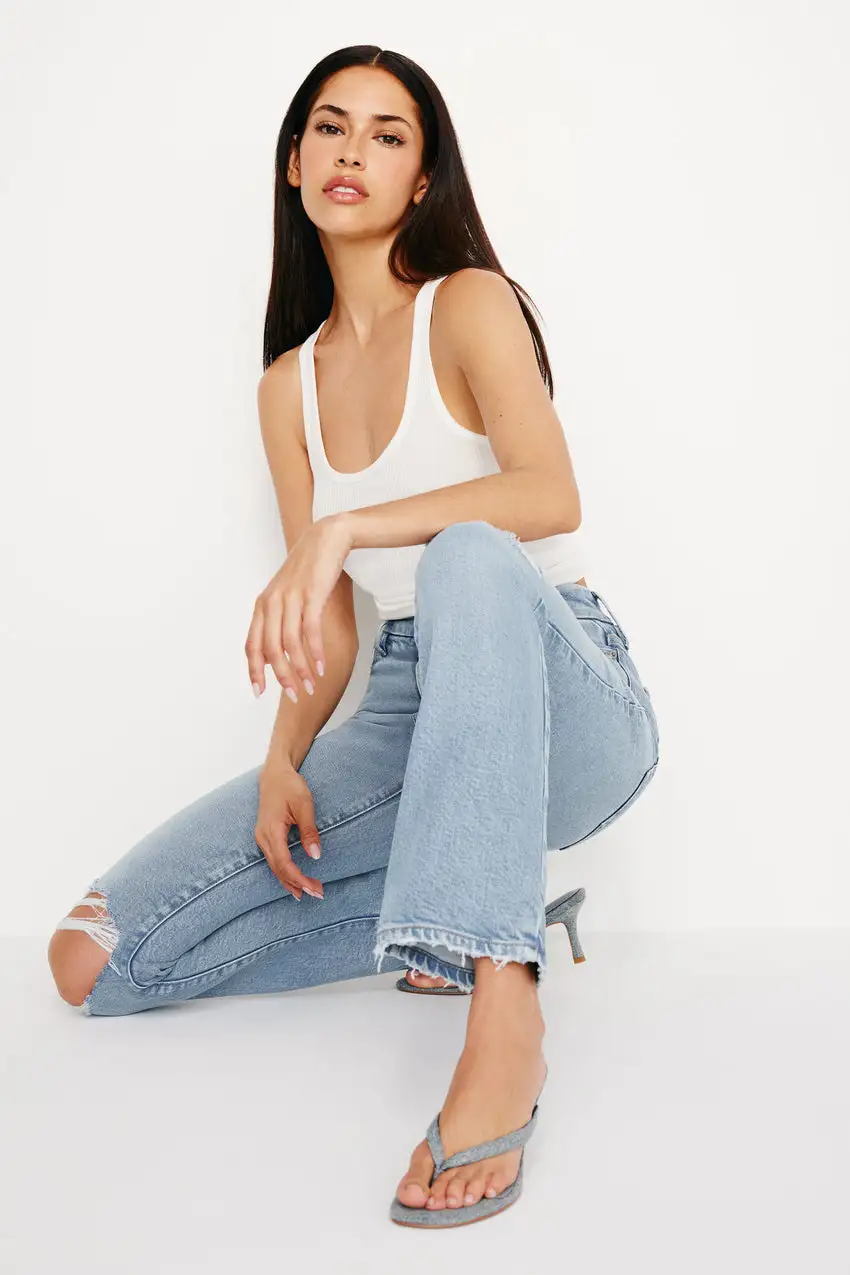 SOFT-TECH GOOD LEGS STRAIGHT JEANS