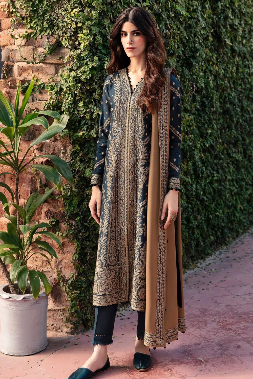 EMBROIDERED SLUB KHADDAR SETS