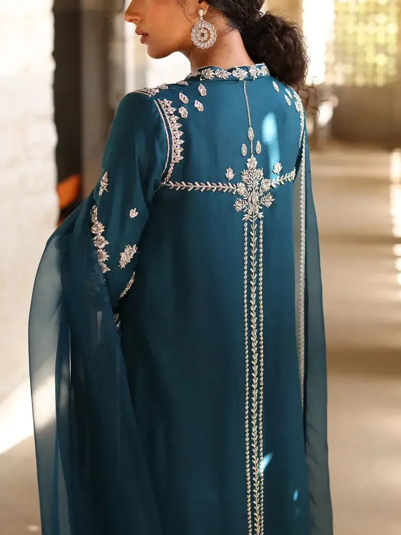 Elegant embroidered kaftan sets