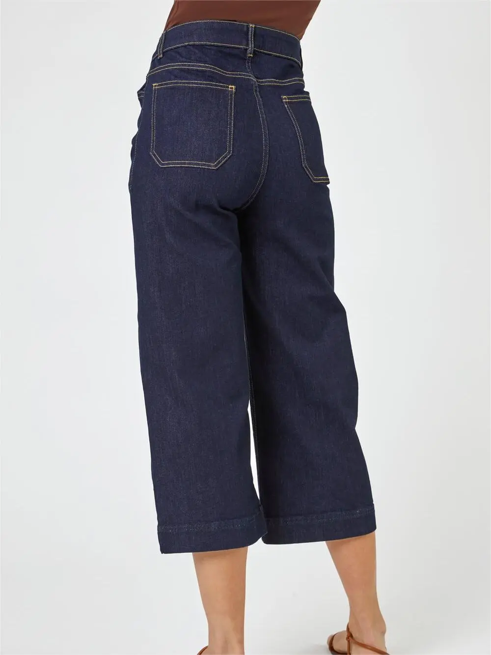 Casual wide-leg denim trousers