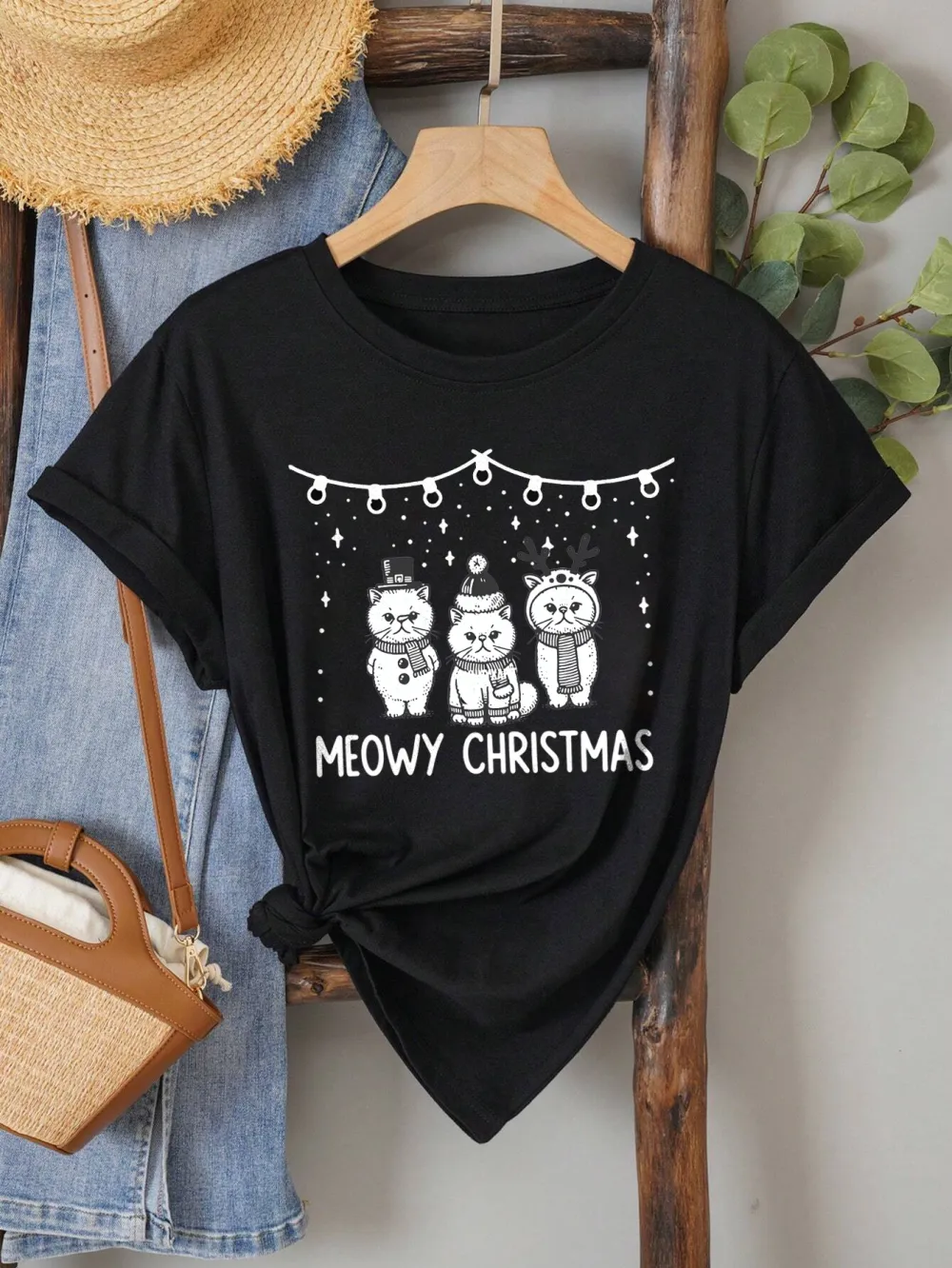 Kitty Santa Lady T-shirt