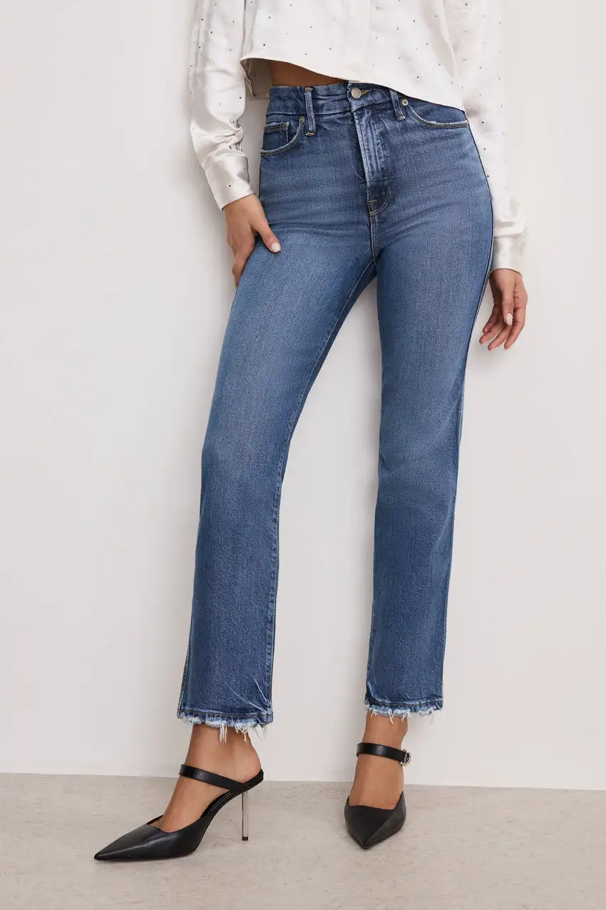 SOFT-TECH GOOD CURVE STRAIGHT JEANS