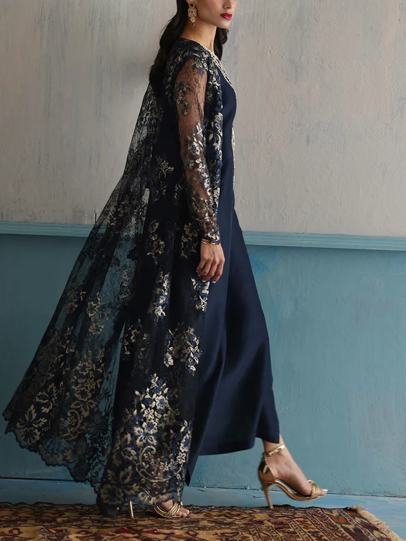 Elegant embroidered kaftan