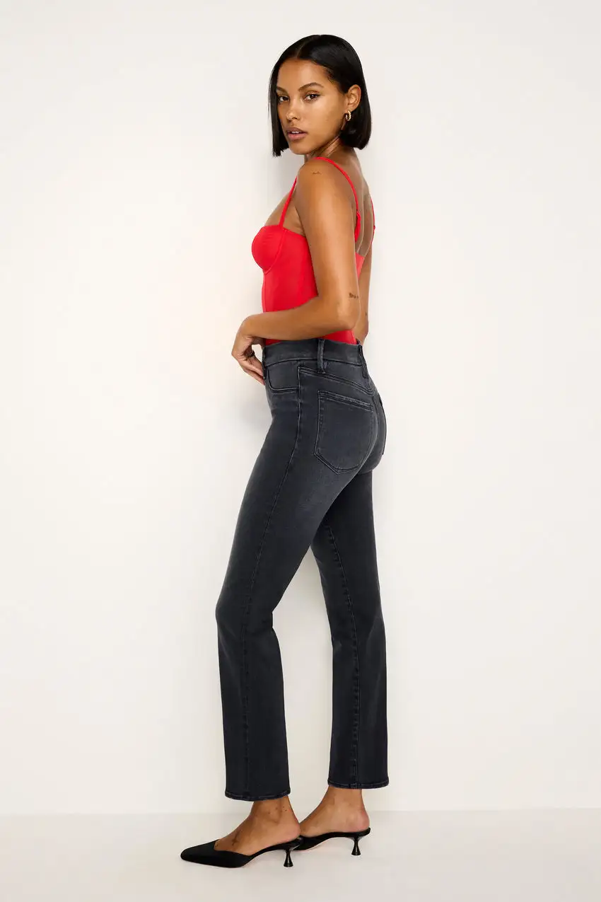 POWER STRETCH PULL-ON STRAIGHT JEANS