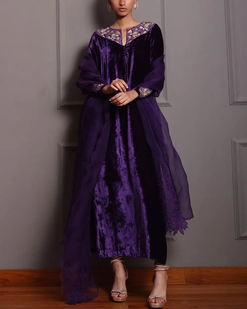 Elegant Vintage velvet kaftan