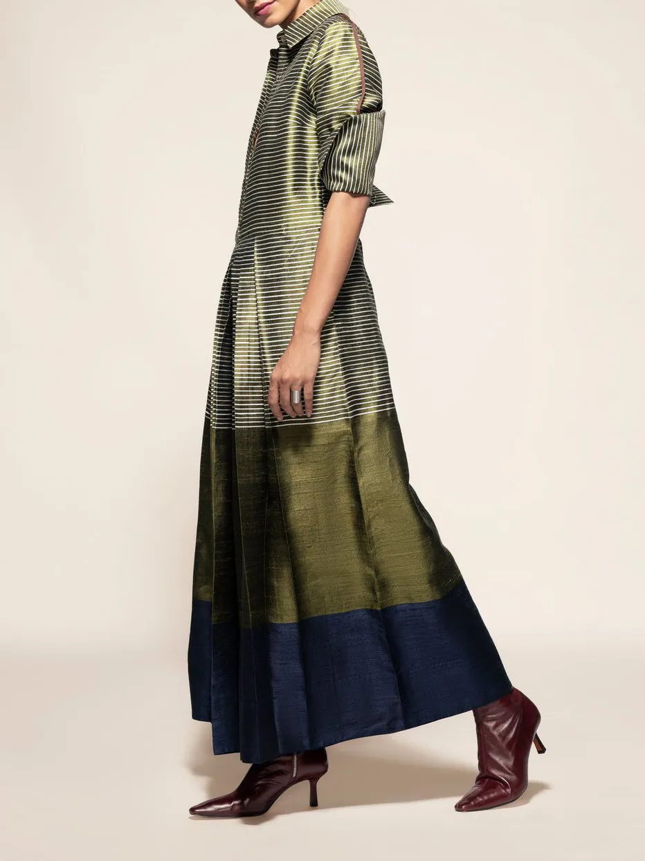 shirt collar pleated dress