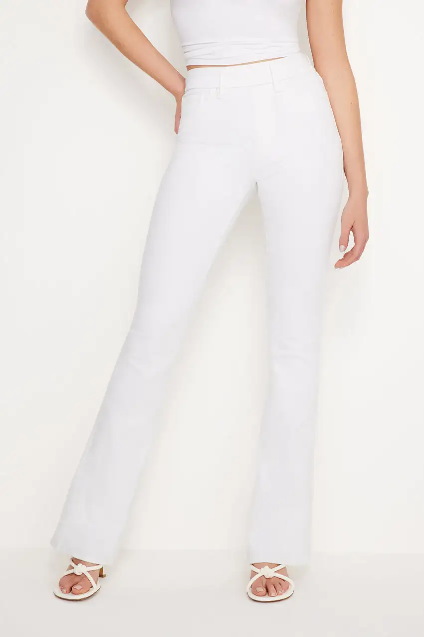 POWER STRETCH PULL-ON FLARE JEANS