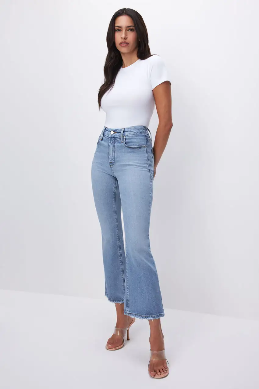 SOFT-TECH GOOD LEGS CROPPED MINI BOOT JEANS