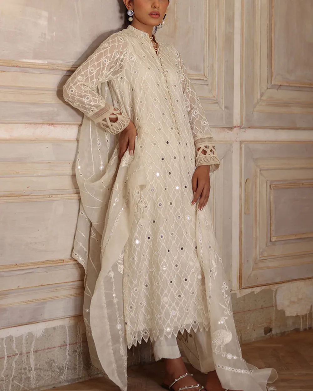 Vintage embroidered lace kaftan