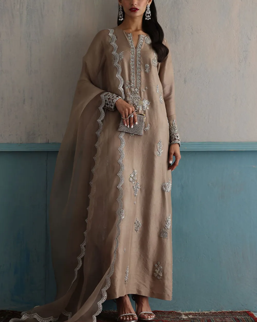 Elegant Embroidered Kaftan