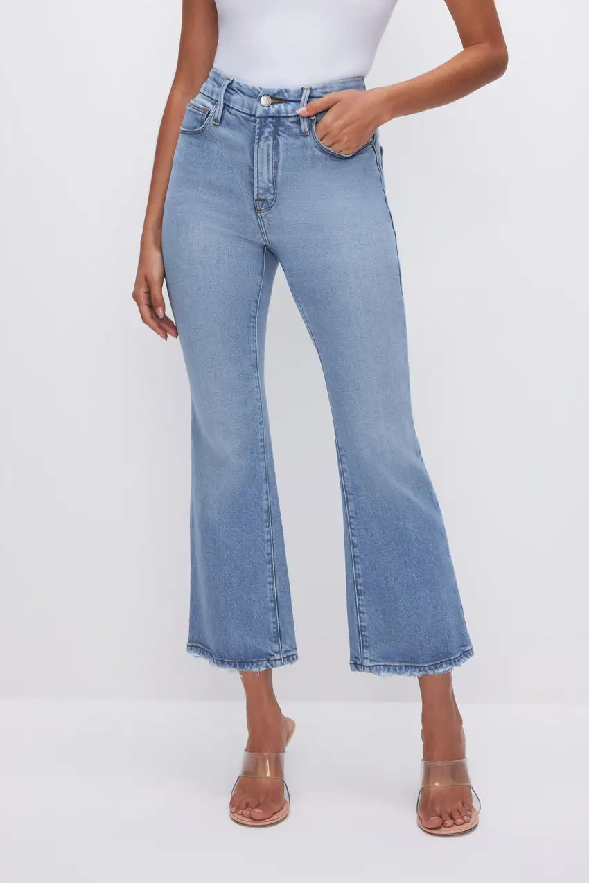 SOFT-TECH GOOD LEGS CROPPED MINI BOOT JEANS