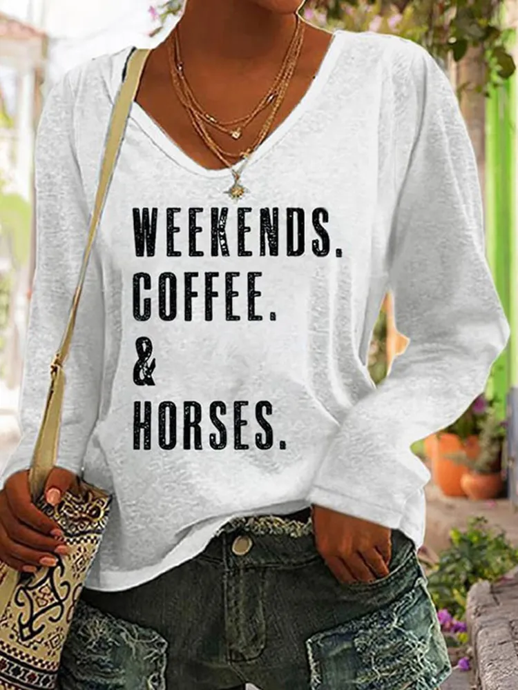 Western WEEKENDS. COFFEE. & Horses Print V-Neck T-Shirt