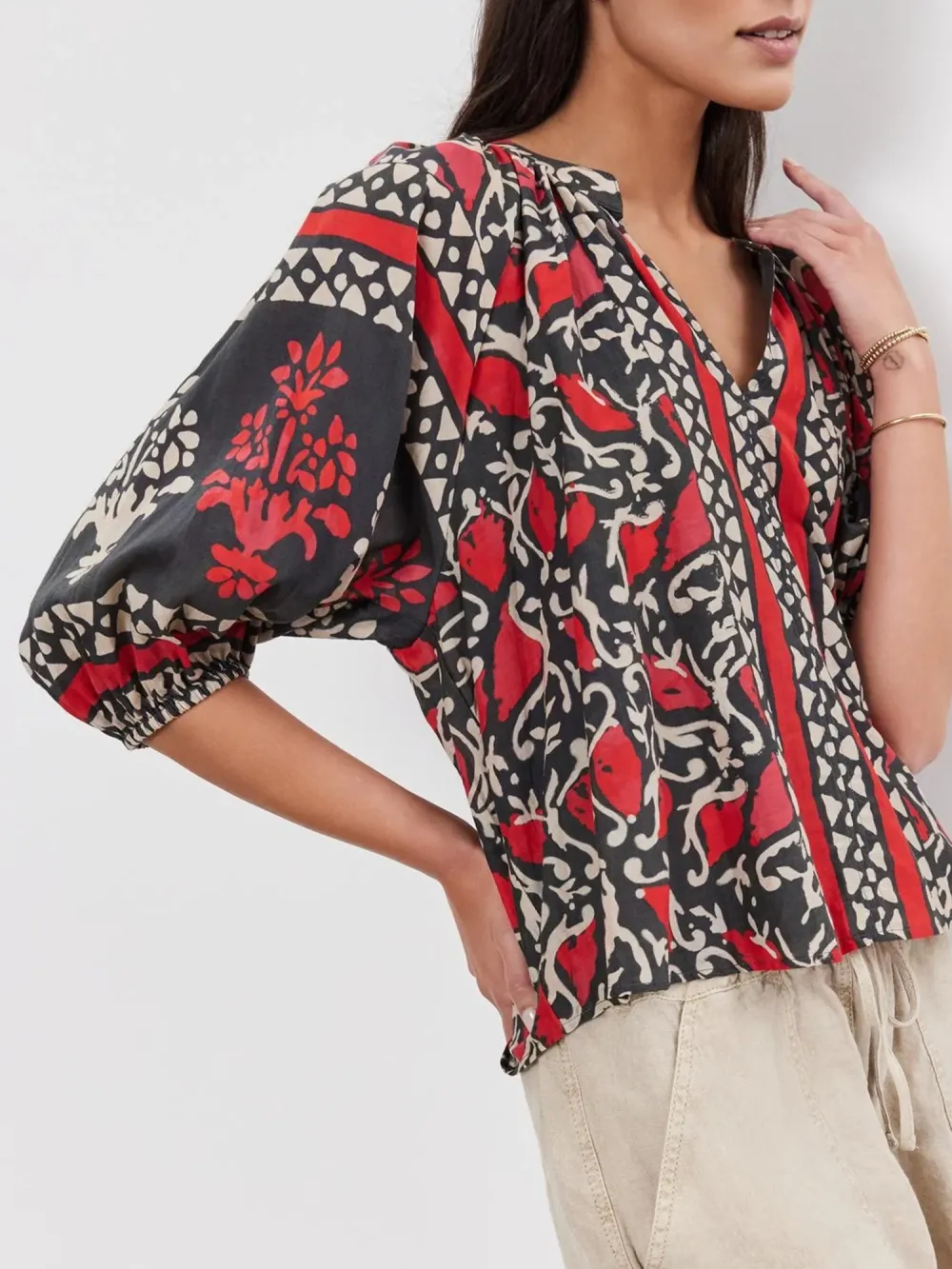 Dayana Raglan Puff Sleeves Top