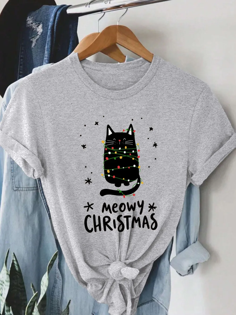 Kitty Santa Lady T-shirt