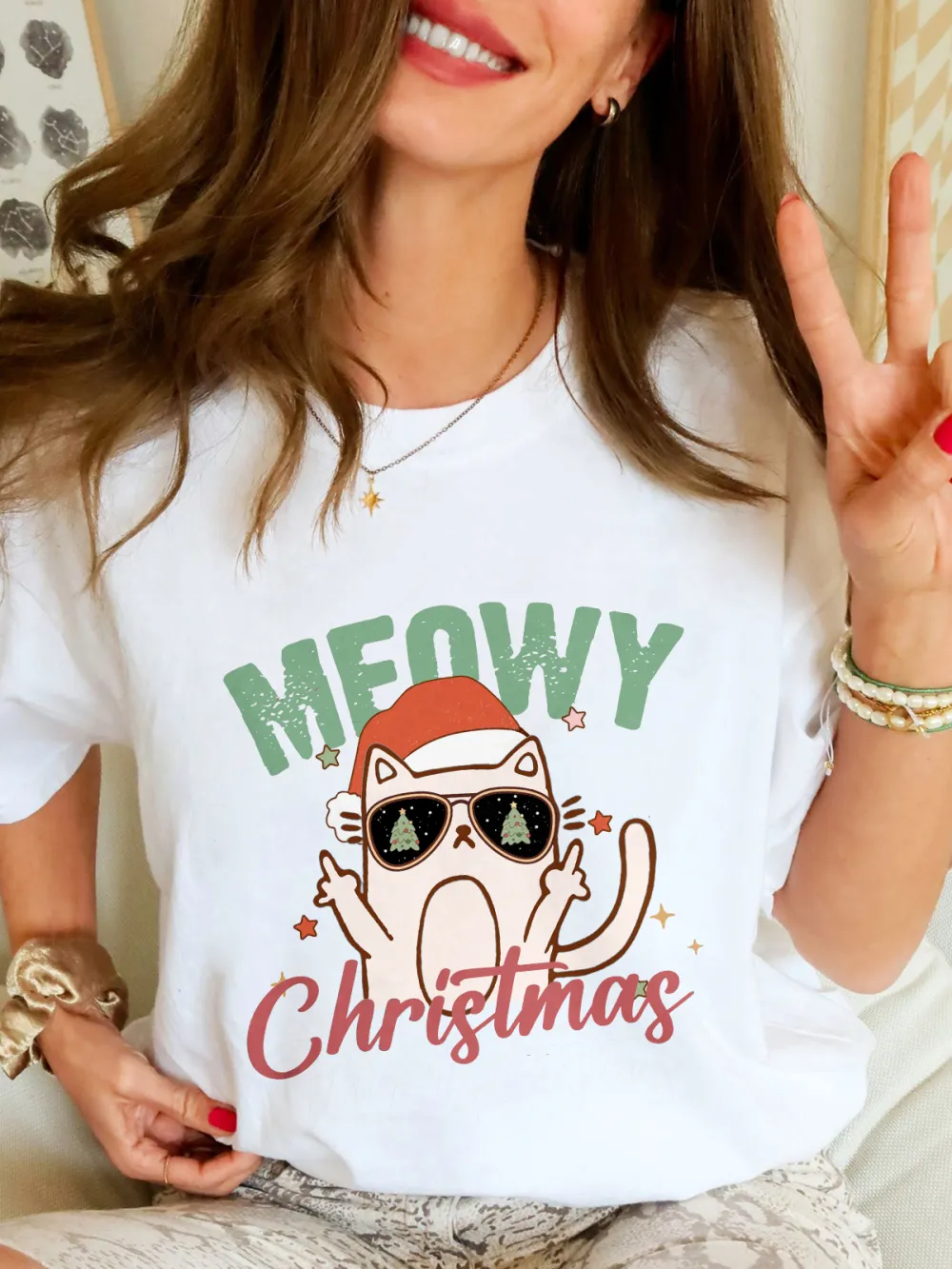 Kitty Santa Lady T-shirt