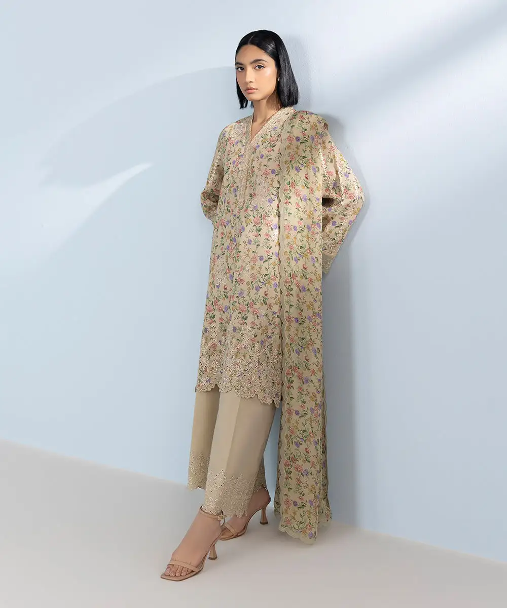 3 Piece - Embroidered Lawn Suit