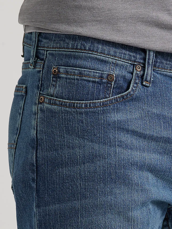 MEN'S WRANGLER AUTHENTICS® REGULAR FIT COMFORT WAIST JEAN IN BLUE OCEAN