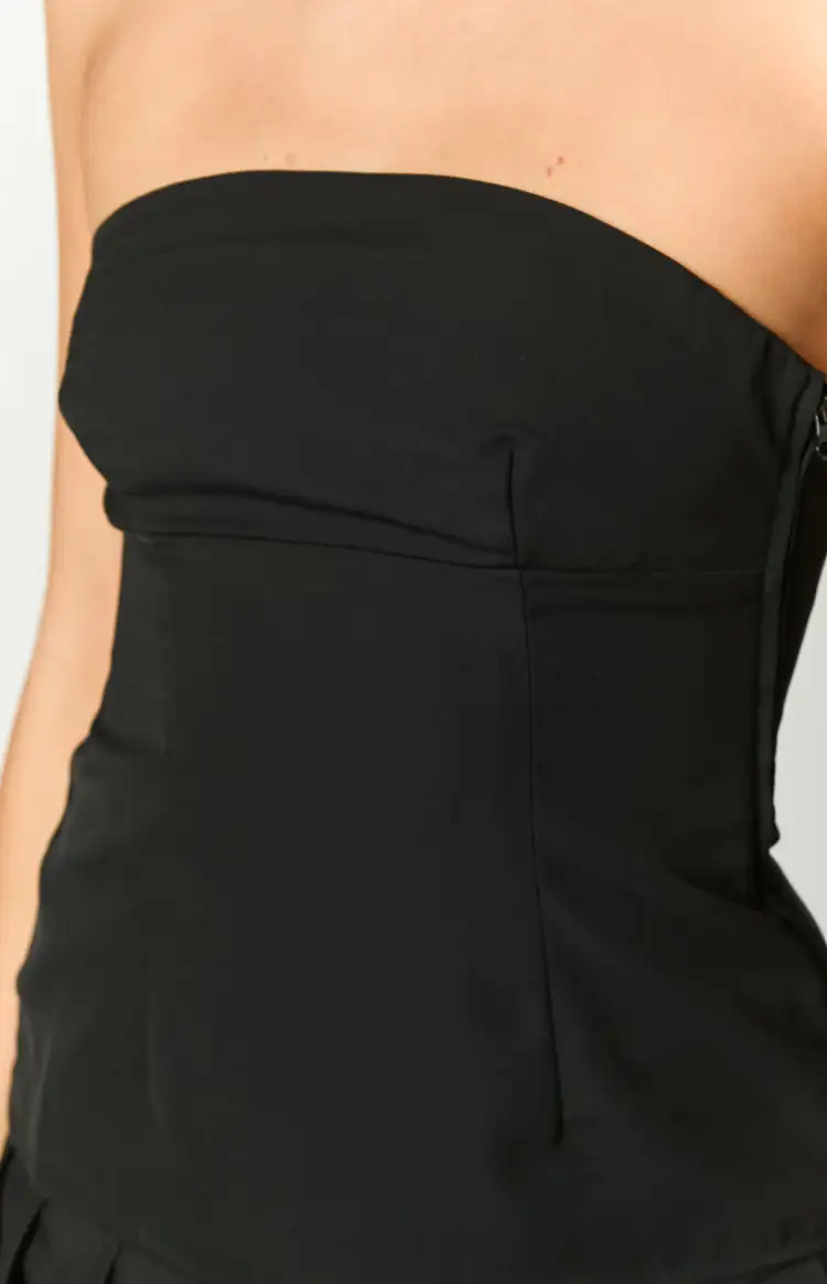 Layi Black Strapless Top