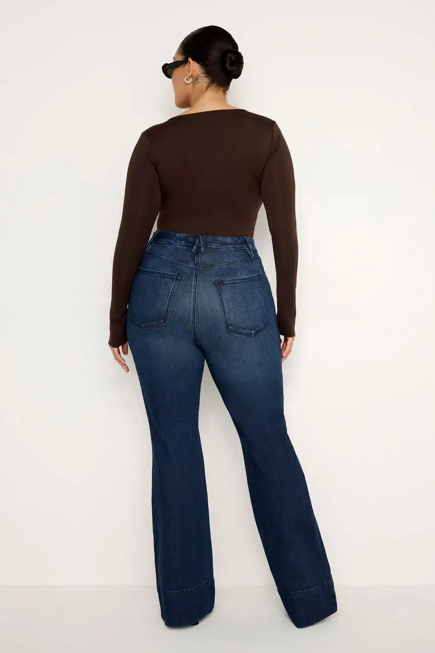 SOFT-TECH GOOD CLASSIC SLIM BOOTCUT JEANS