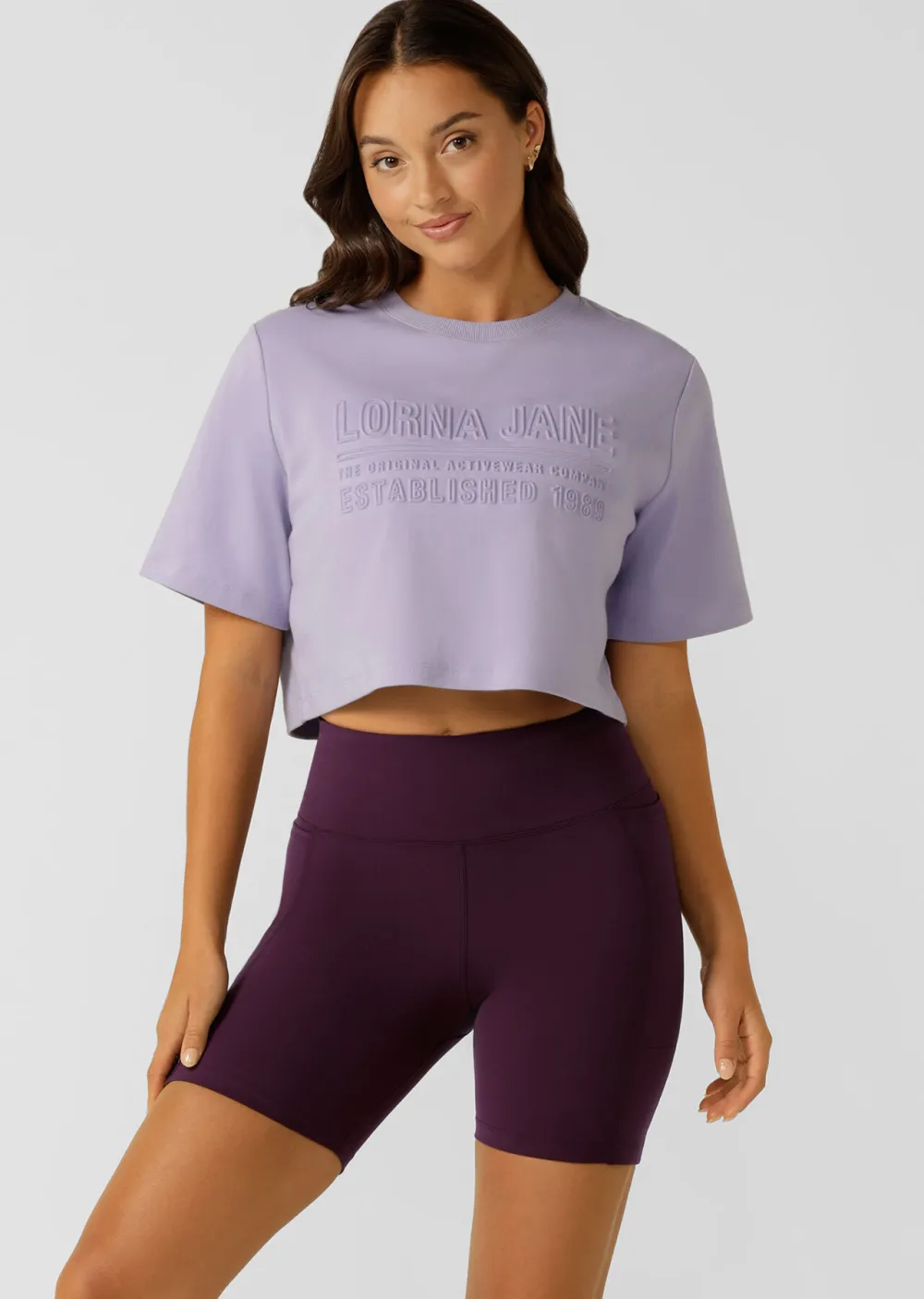 Essential Cropped Tee