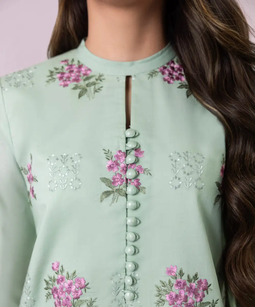 3 Piece - Embroidered Lawn Suit