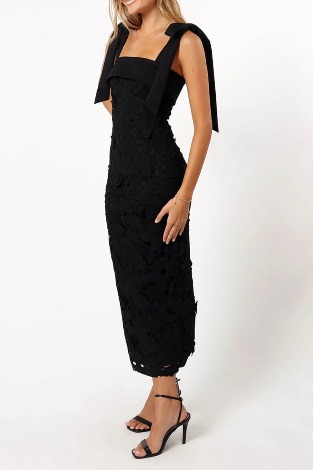 EMERSYN LACE DRESS - BLACK