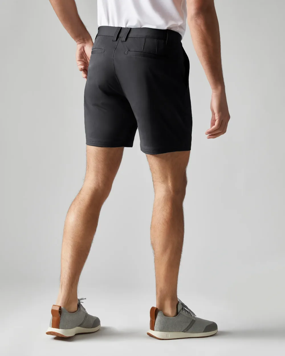 Men's Essentials Mid-Waist Shorts