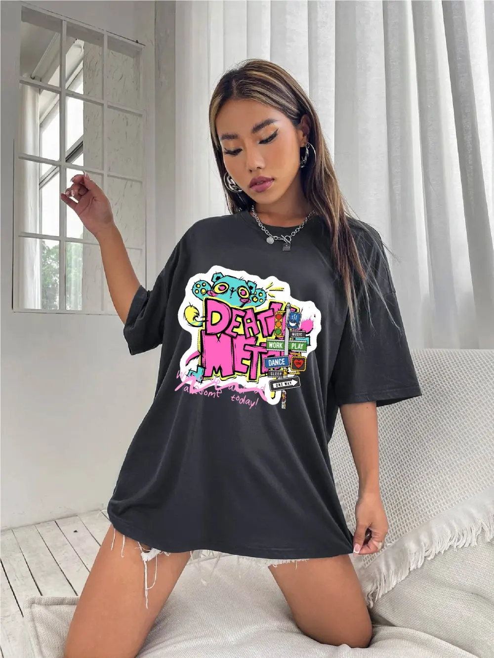 Women's cute font paired with printed T-shirt