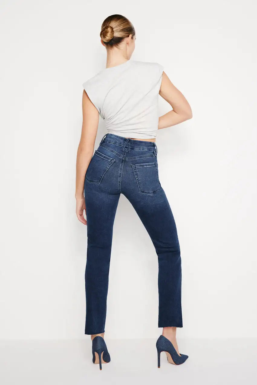 ALWAYS FITS GOOD CLASSIC SLIM STRAIGHT JEANS