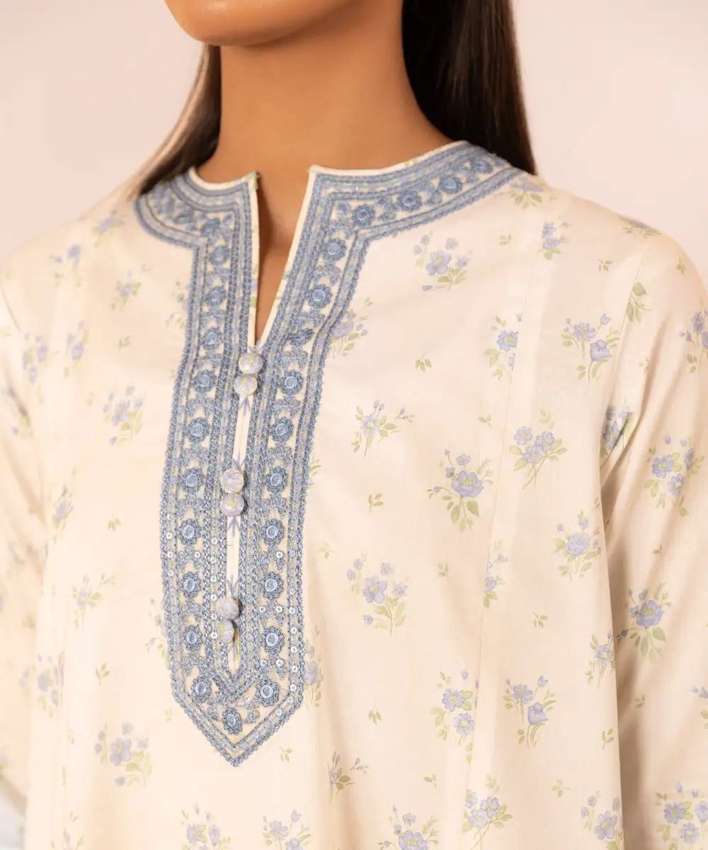 3 Piece - Embroidered Lawn Suit