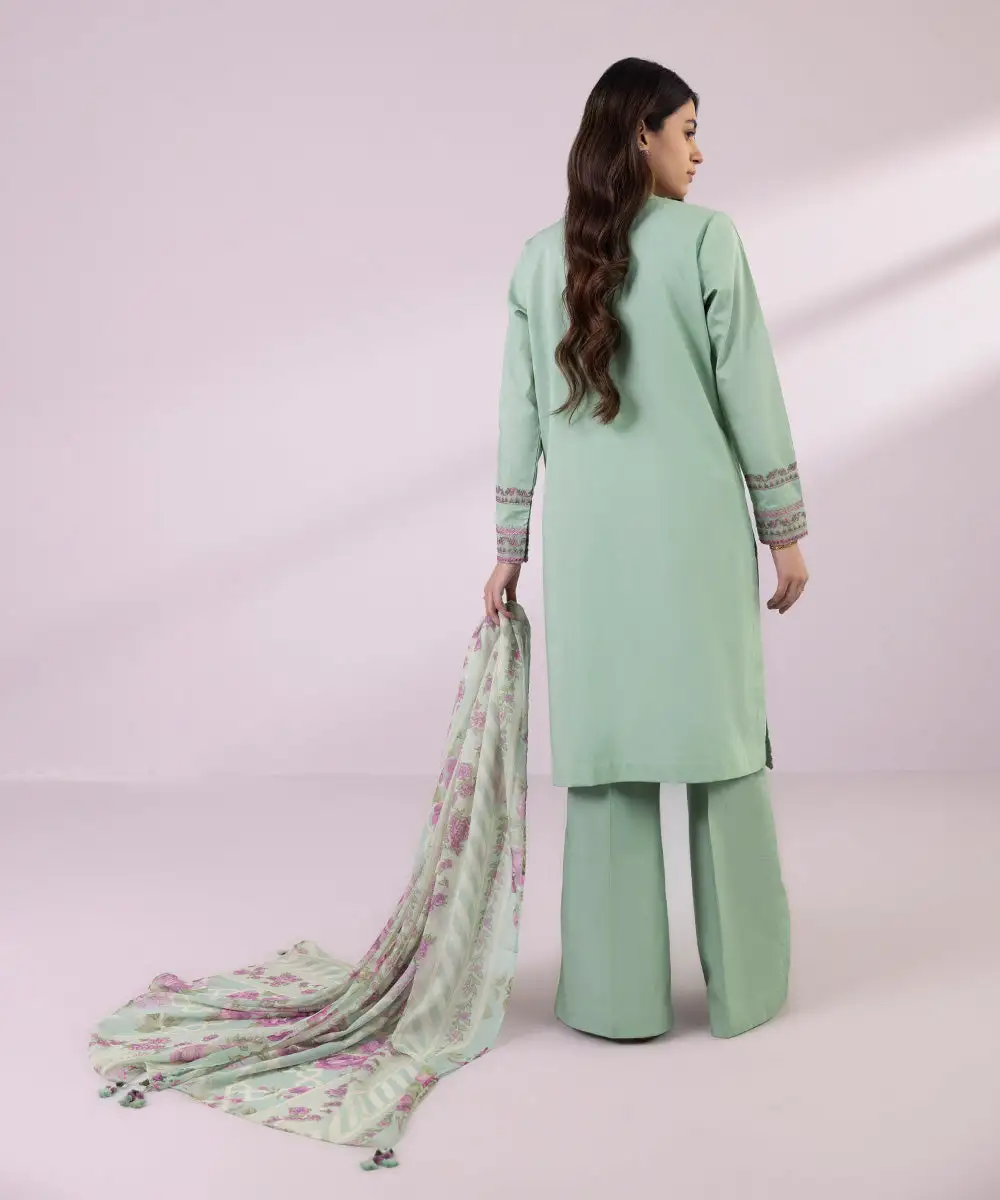 3 Piece - Embroidered Lawn Suit