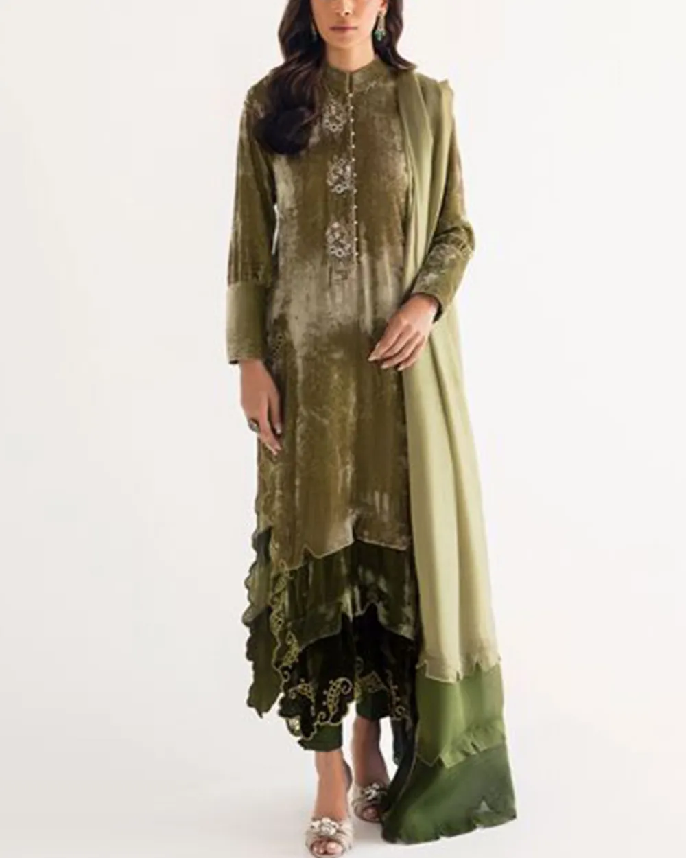 Vintage embroidered velvet kaftan