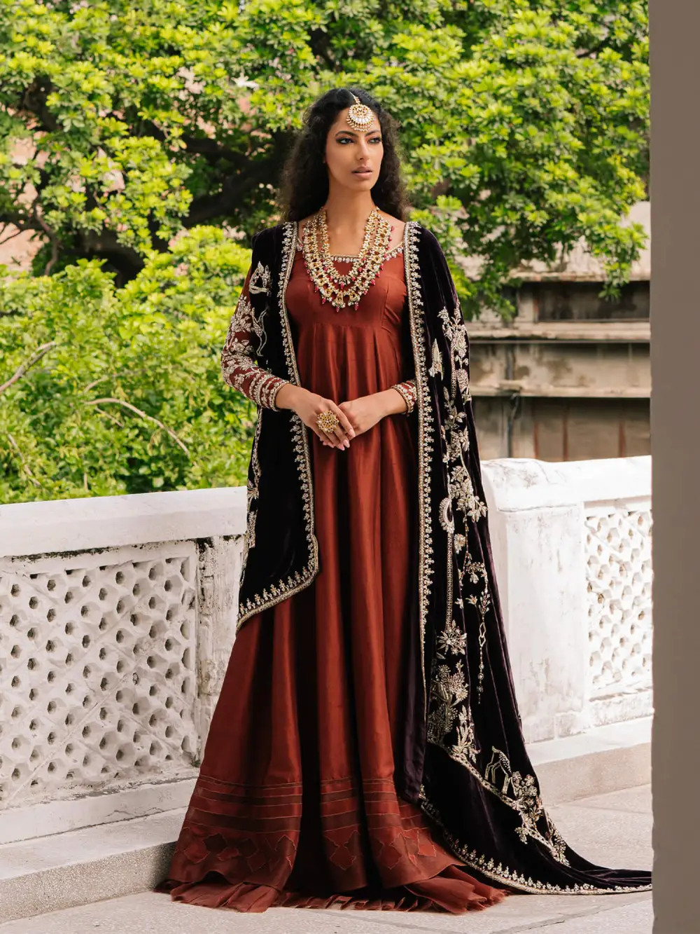 PESHWAS W/ GHAGRA & SHAWL