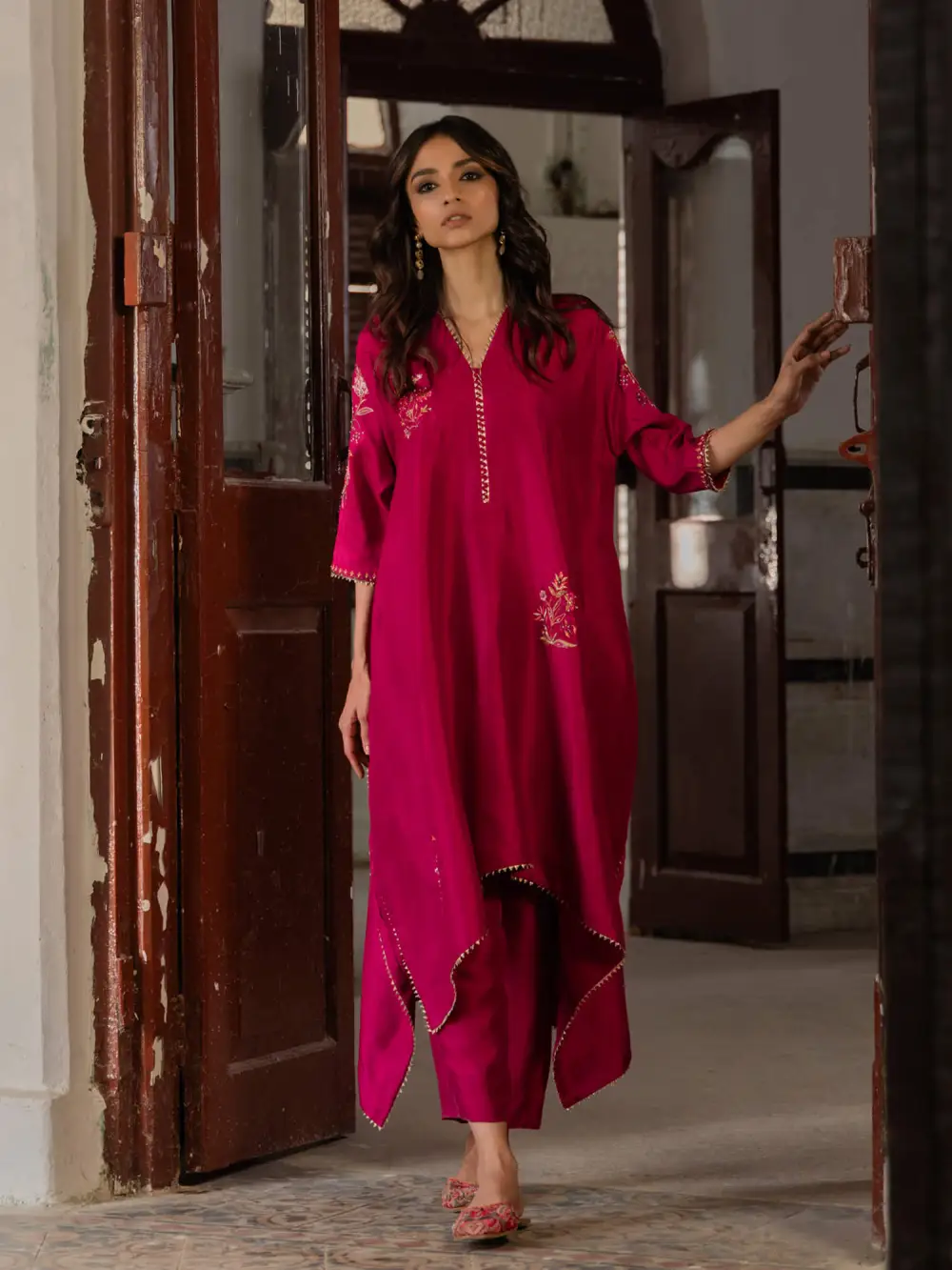 BANDRA KURTA W/ STRAIGHT PANT