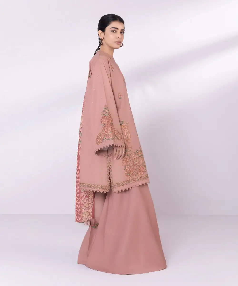 3 Piece - Embroidered Lawn Suit