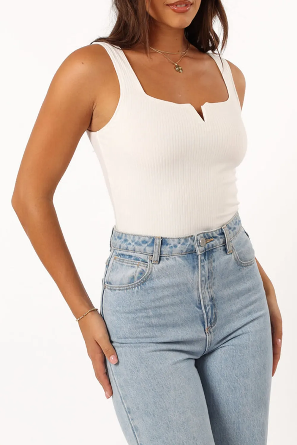 WHITE OPEN COLLAR VEST TOP