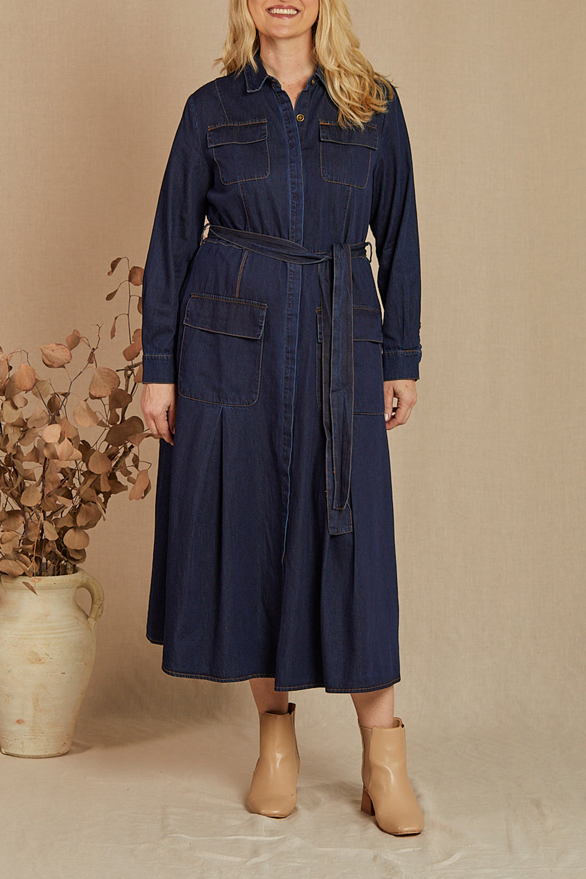 River Chambray Pocket Dress in Dark Wash