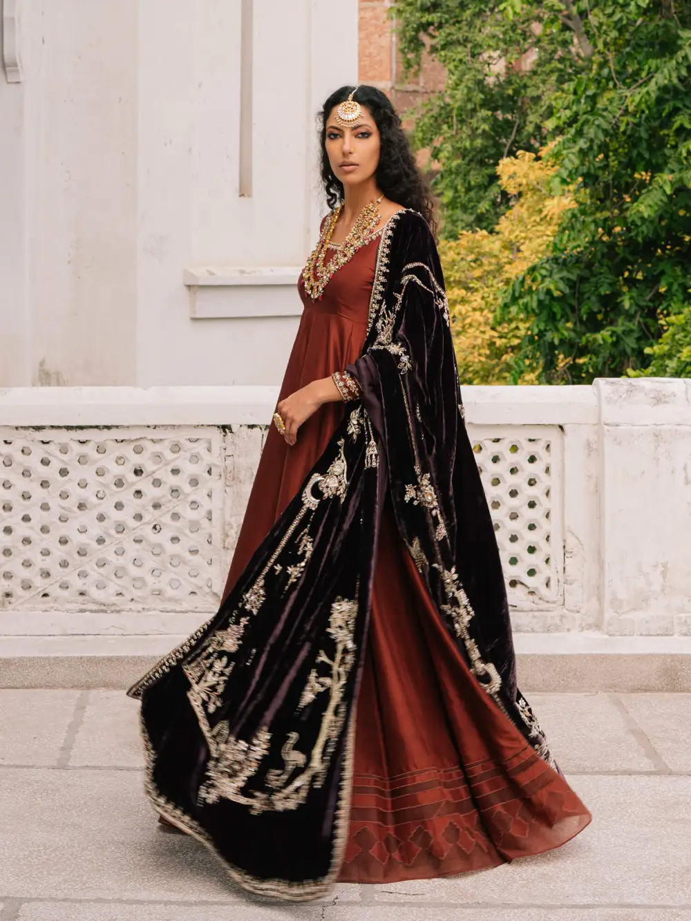 PESHWAS W/ GHAGRA & SHAWL