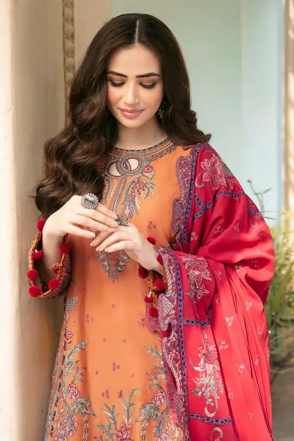 Gulistan Embroidered Lawn