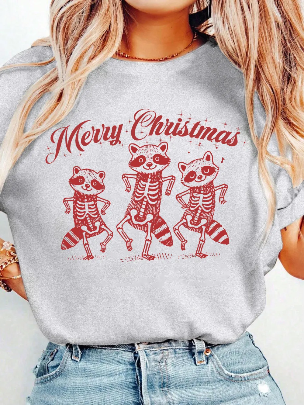 Christmas raccoon Lady T-shirt