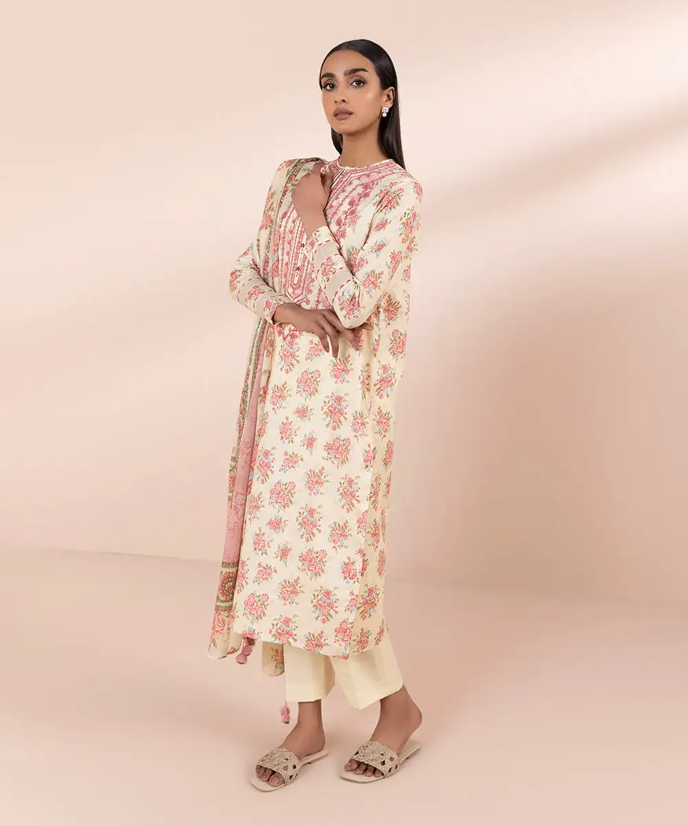 3 Piece - Embroidered Lawn Suit