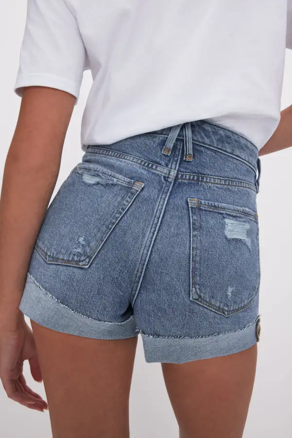 GOOD GIRLFRIEND SHORTS