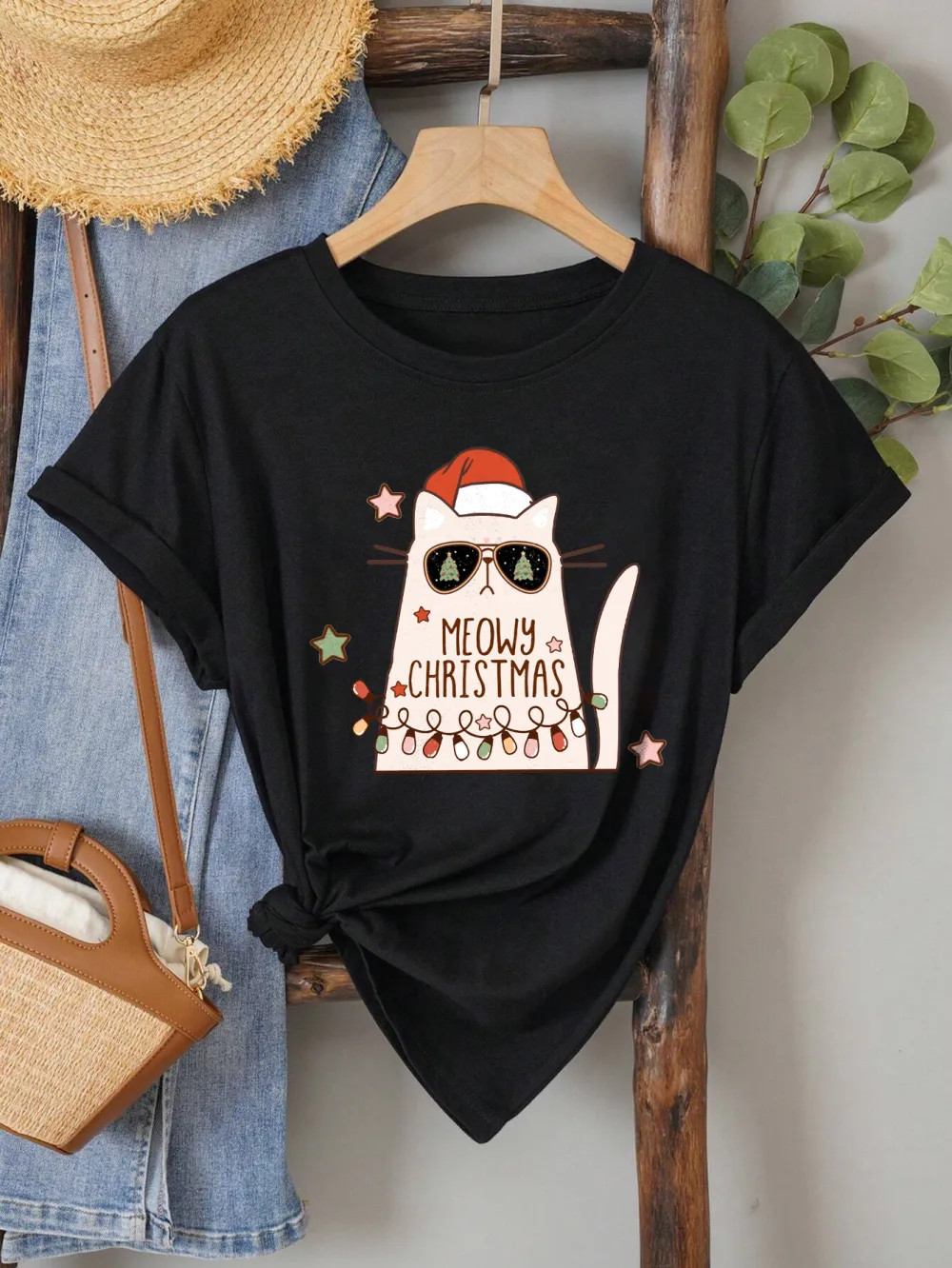 Kitty Santa Lady T-shirt